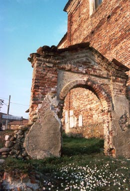 Chiesa di San Silvestro - Entrata del vecchio cimitero